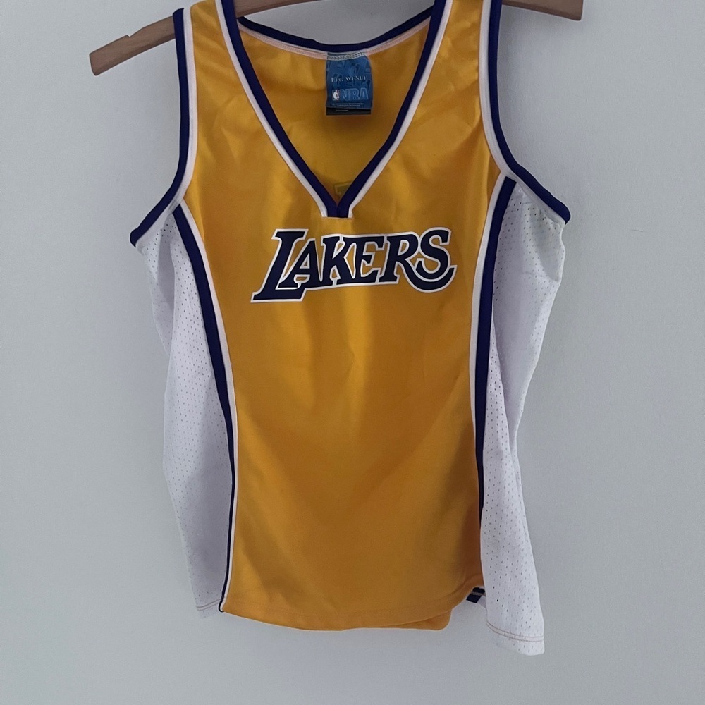 Lakers NBA Yellow and White Jersey leg avenue size large